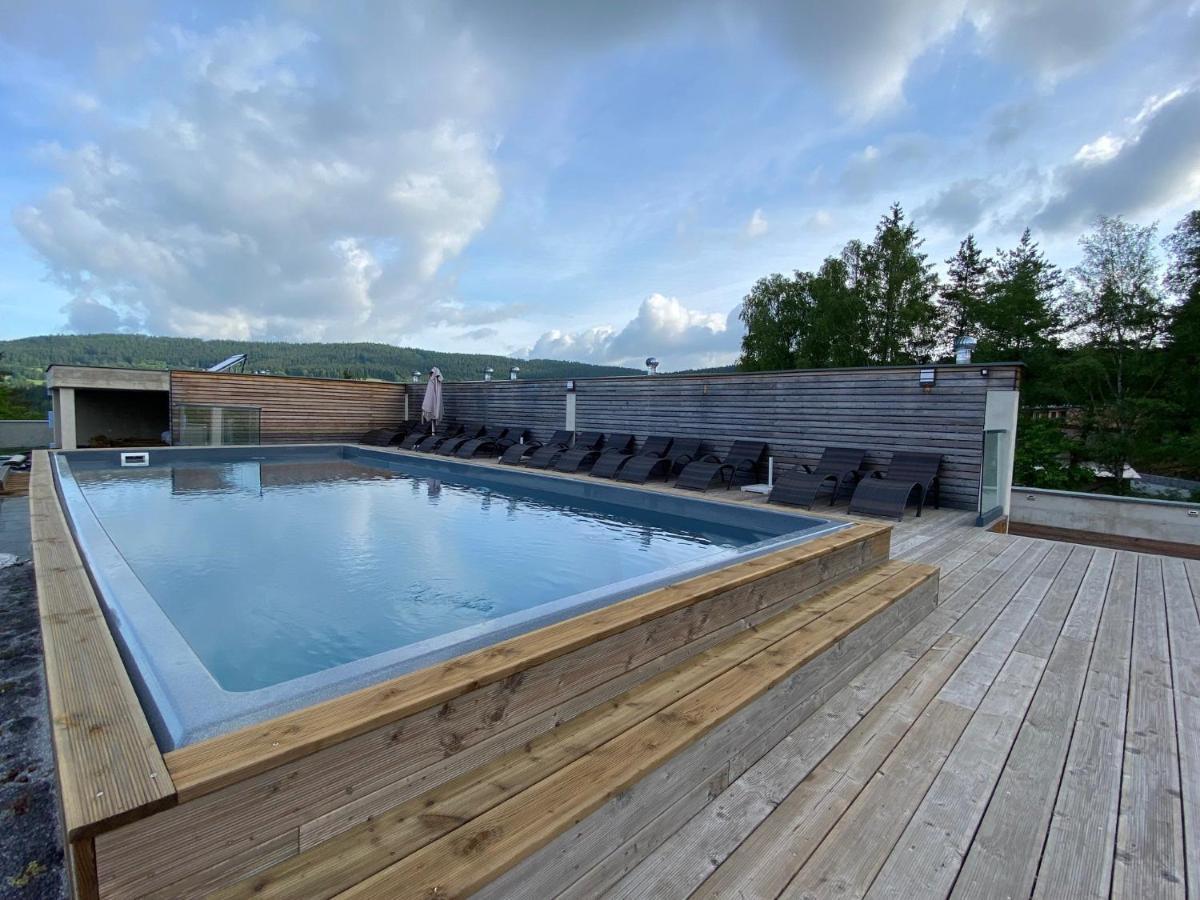 Jbx Resort Apartments Lipno Lipno nad Vltavou Eksteriør bilde